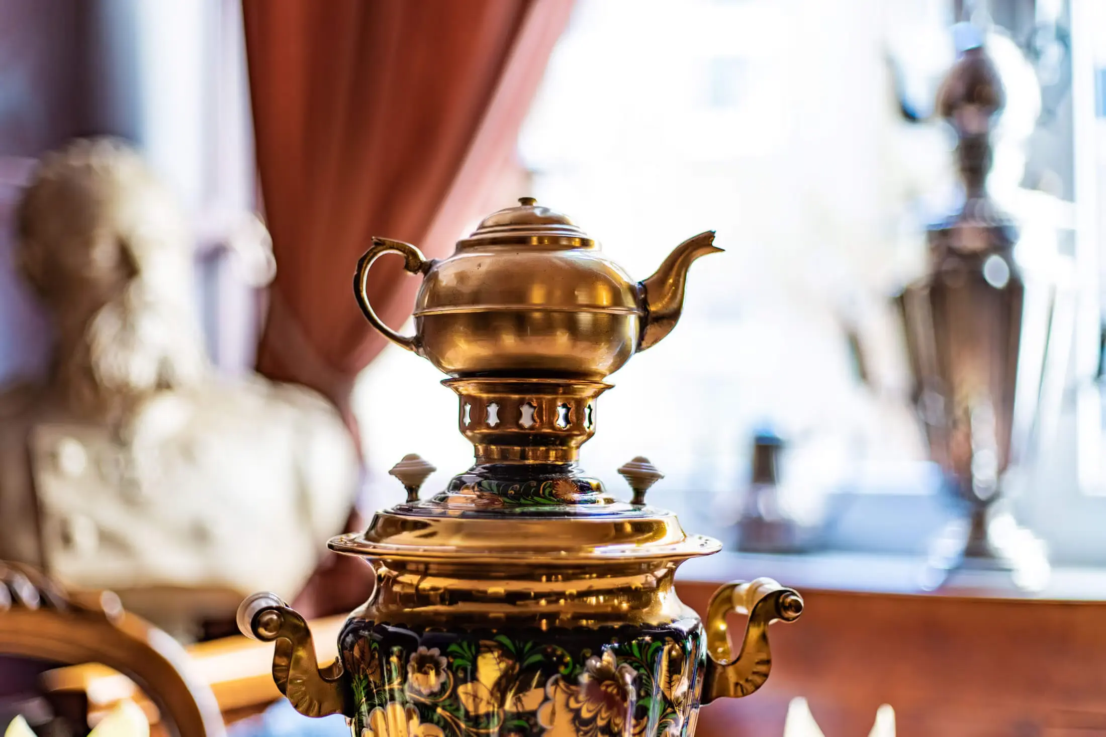 restaurant-deko-russisch-gold
